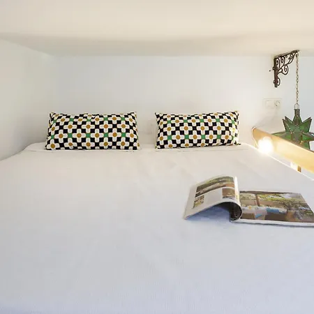 -malagasunapts- Cabello Centre مالقة