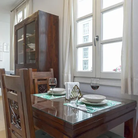 -malagasunapts- Cabello Centre Apartment Malaga