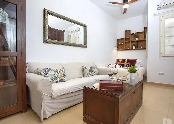 -malagasunapts- Cabello Centre
